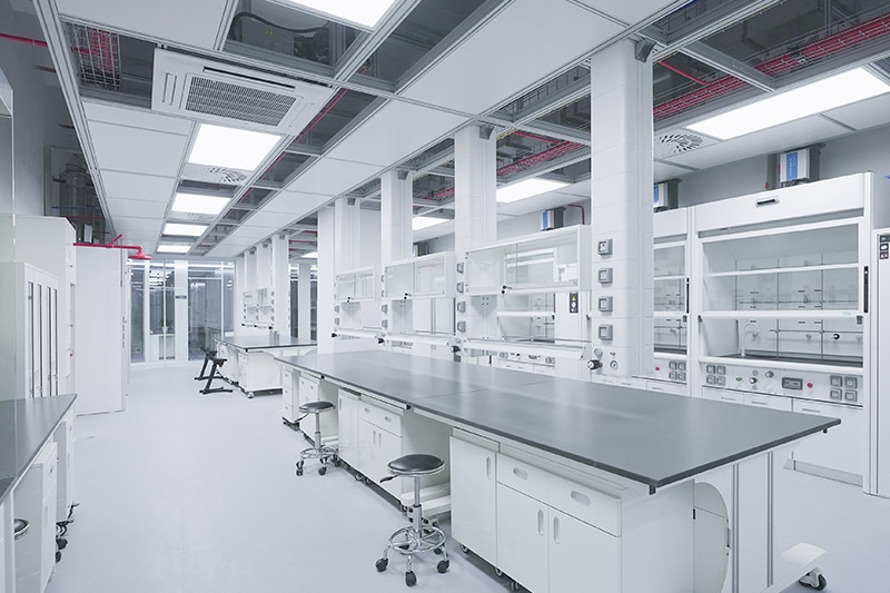 新化实验室革新：安全与科技的现代融合